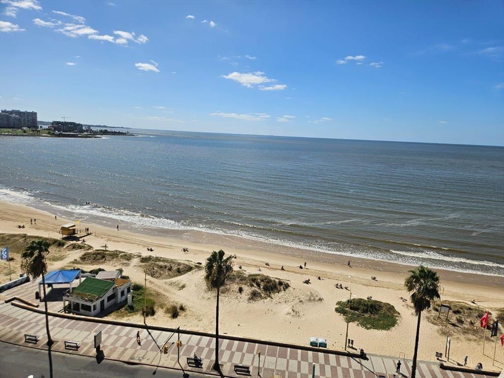 Rambla y Av Brasil, pent house, 173 m2 , gge x 2 , gran ter