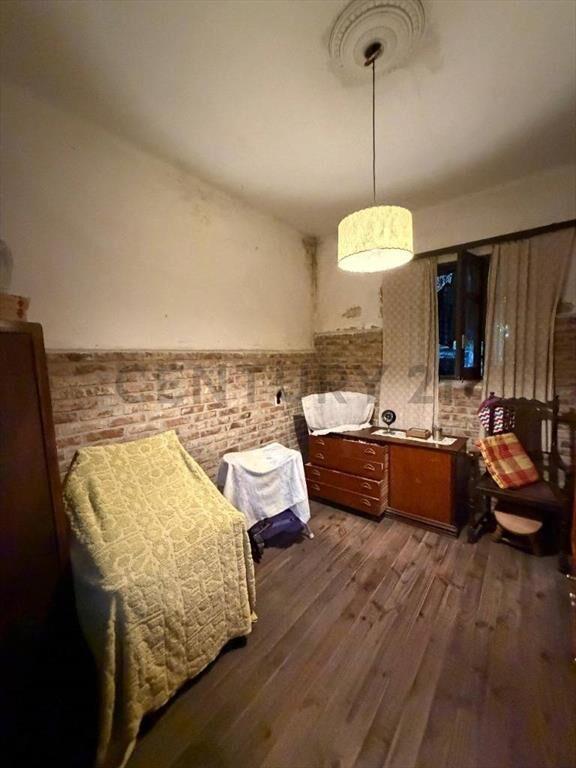 Casa + Local A RECICLAR sobre 8 de Octubre-prox a Centena...