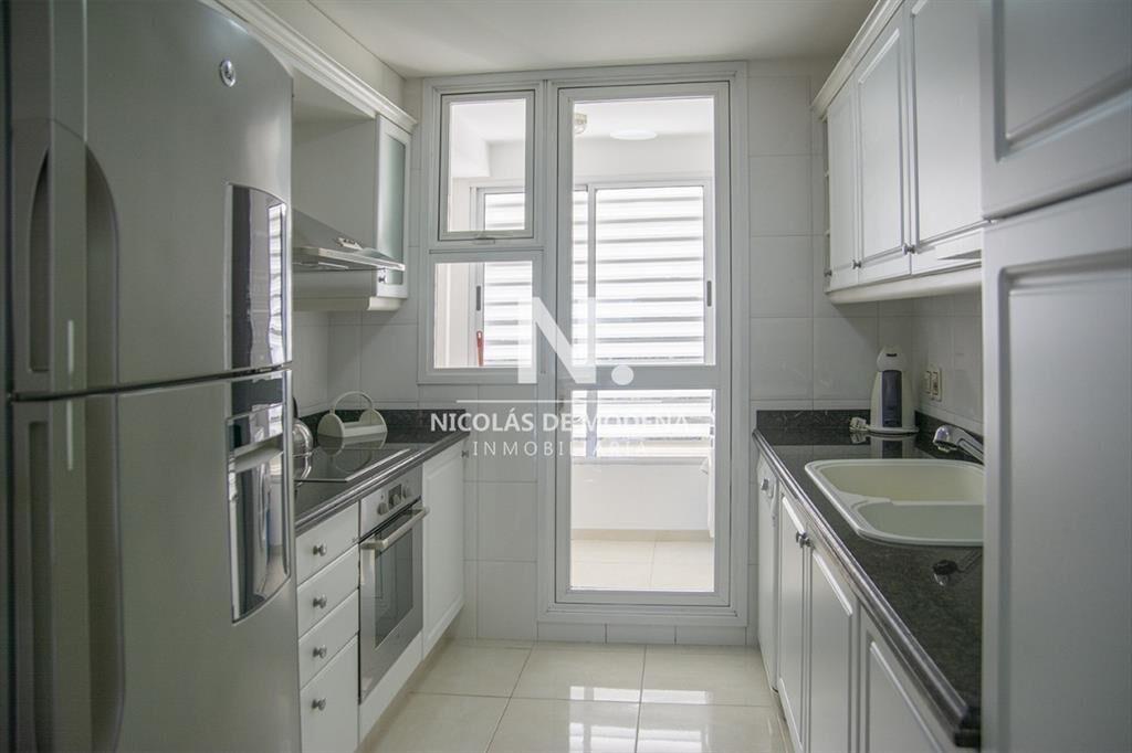 Departamento de 3 dormitorios en venta con vista