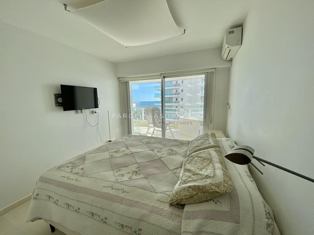 Apartamento en venta Seasson Tower Punta del Este