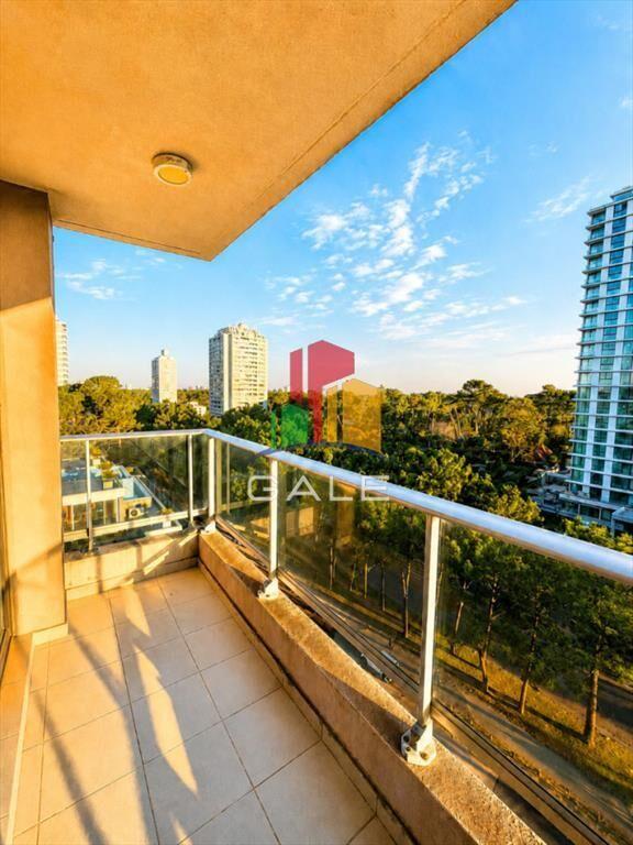 En venta apartamento de 3 dormitorios en Punta