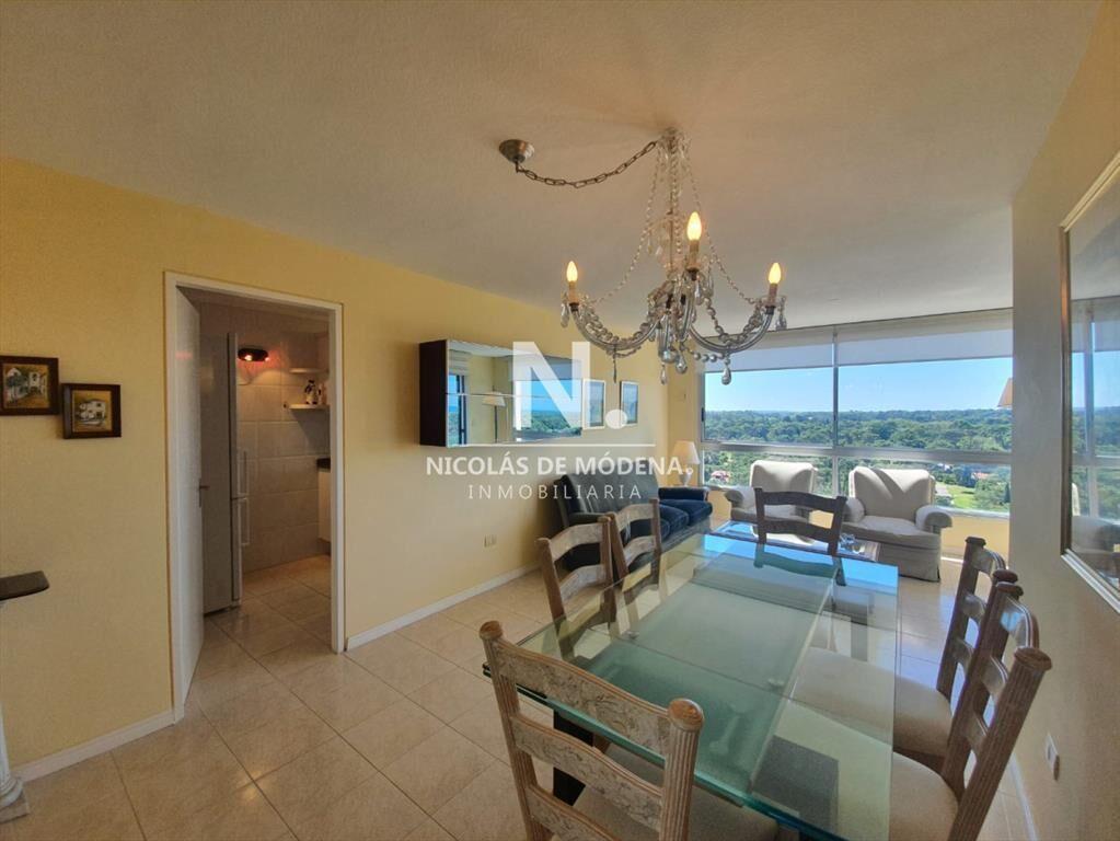 Hermoso apartamento con excelente vista!