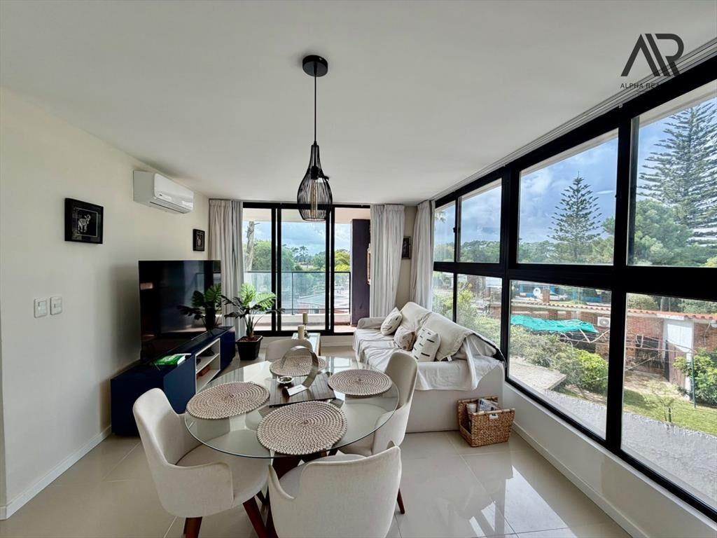 Apartamento en venta c/ cochera en Nuevo Cantegril