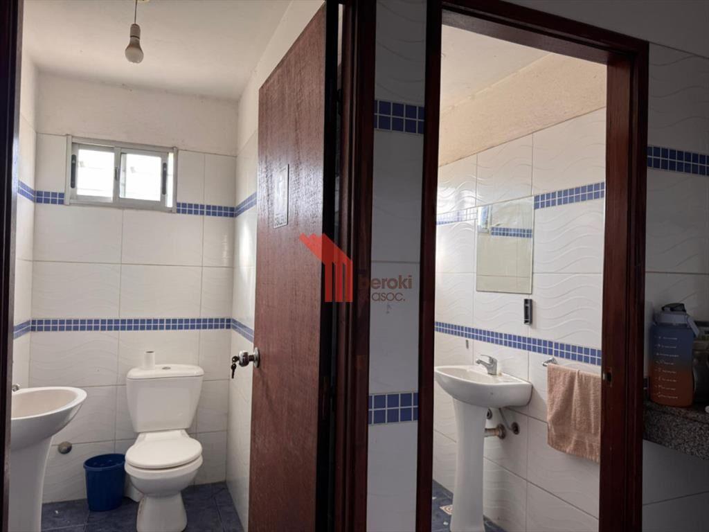 Venta Local comercial, con gran terreno sobre