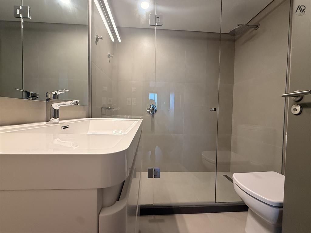 Apartamento en alquiler c/ cochera en Puerto Buceo