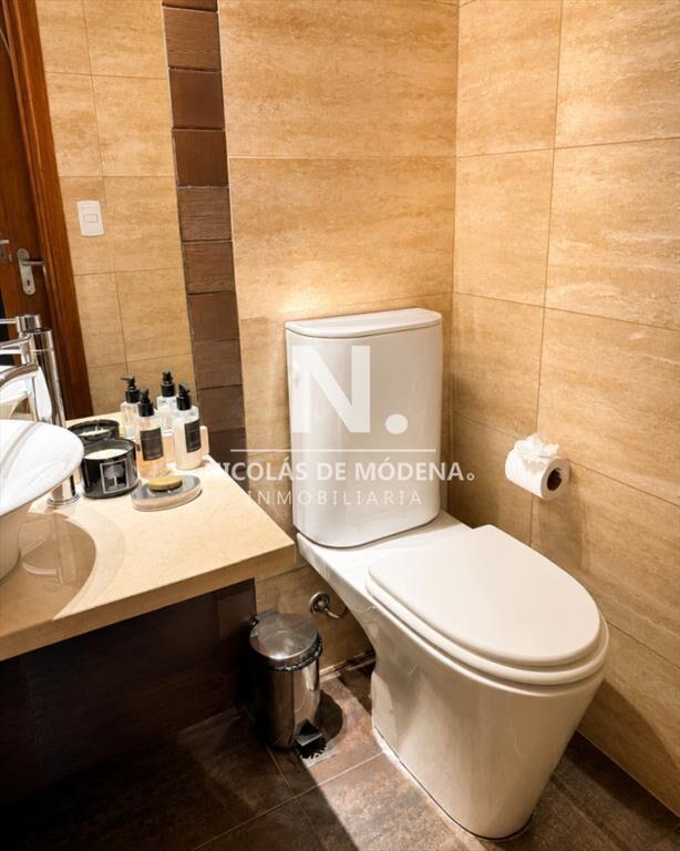 En venta apartamento de 3 dormitorios en suite en