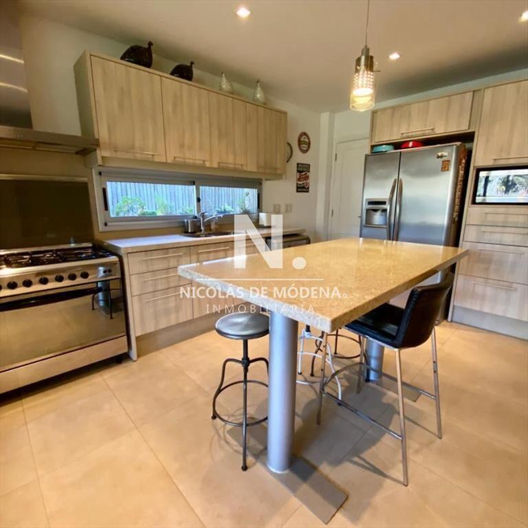 CASA EN RINCON DEL INDIO EN BARRIO PRIVADO