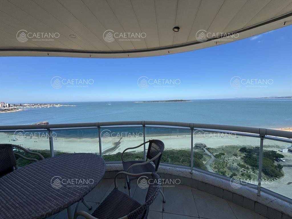 venta MILLENIUM TOWER mansa frente al mar tres suites y de