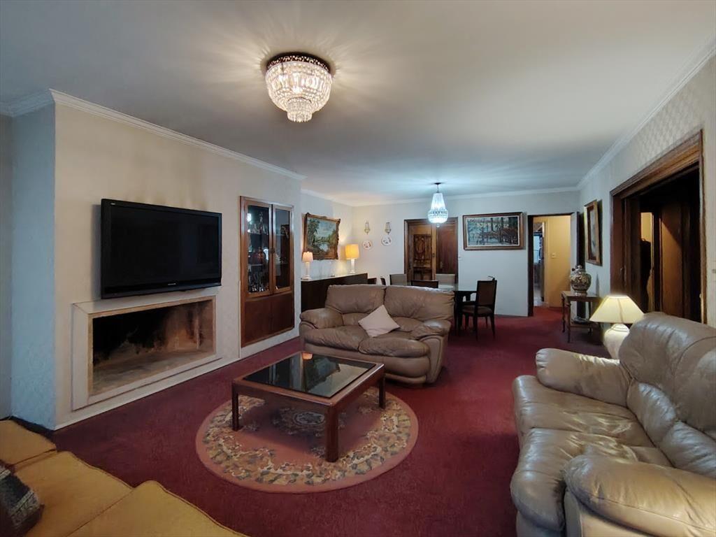 Apartamento en venta c/ cochera en Pocitos