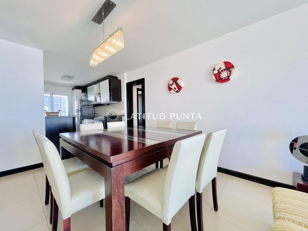 Apartamento en Mansa, 2 dormitorios y parrillero