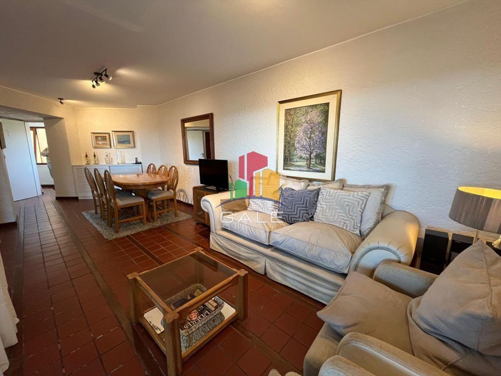 Frente al mar con vista, amplio apartamento