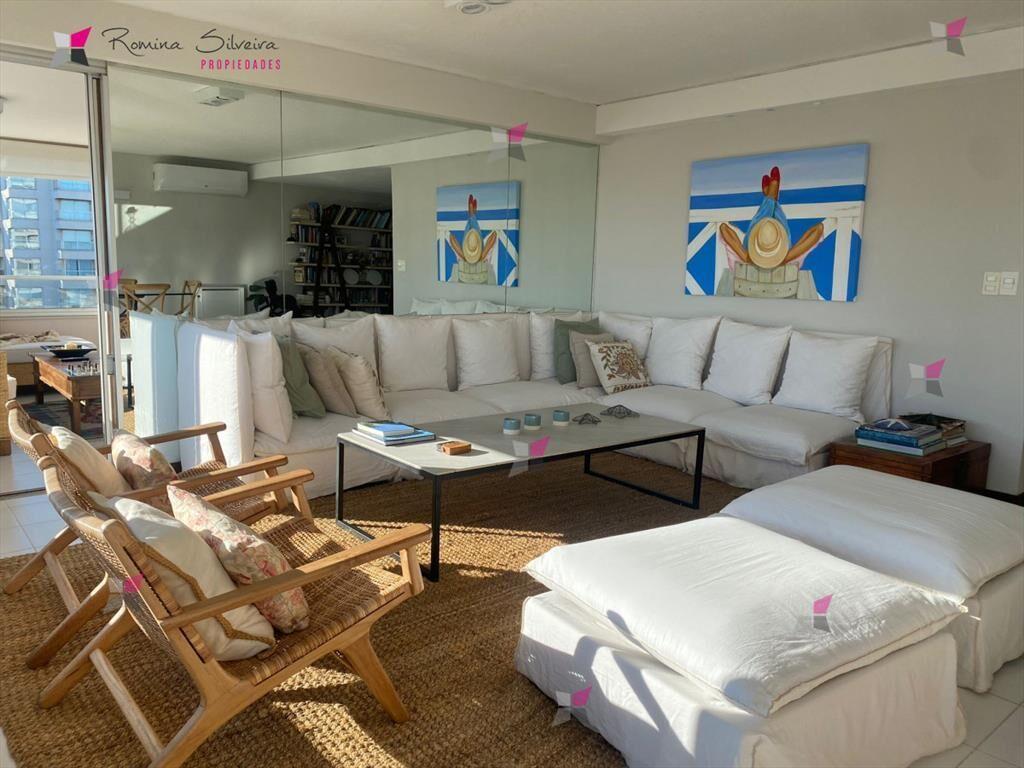 VENTA DE APARTAMENTO DE 3 DORMITORIOS FRENTE AL