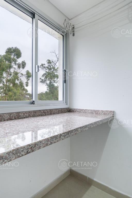 Muy buen apartamento de Tres dormitorios y Azotea con Parri