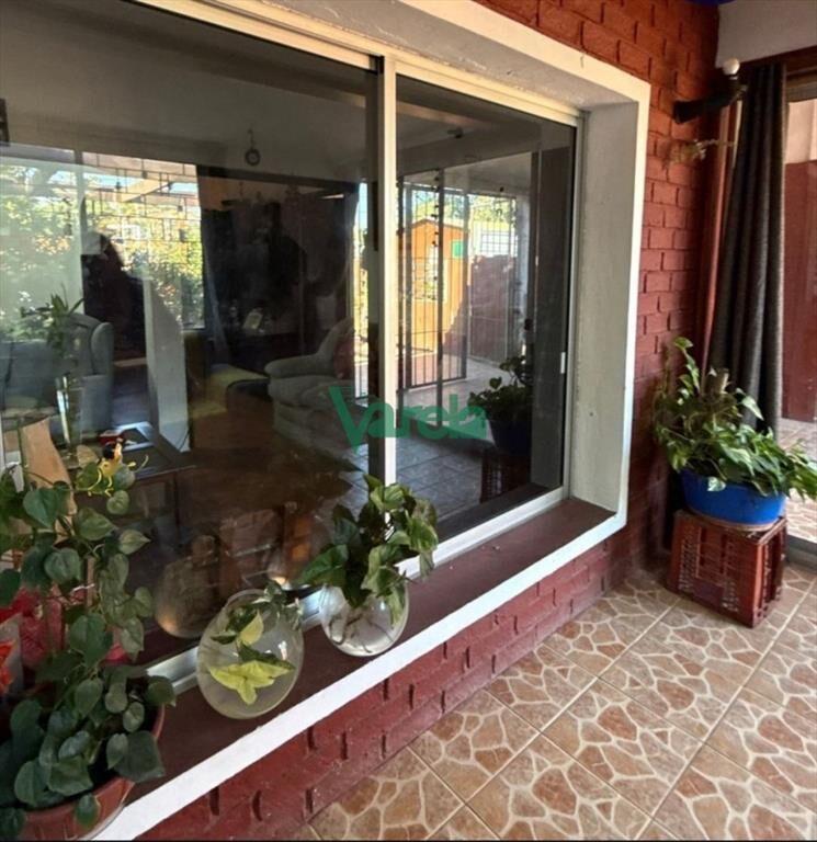 Venta de casa en Salinas, 2 dormitorios, a metros de la ram