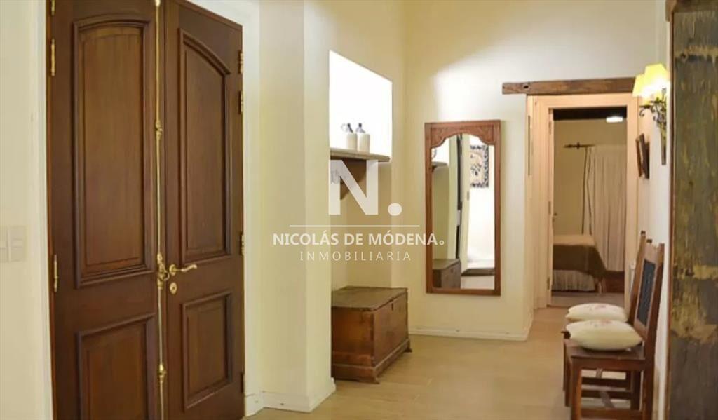 Impecable casa en venta comodo e iluminada.