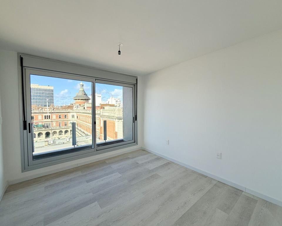 Alquiler apartamento 1 dormitorio al frente en Cordon. a es