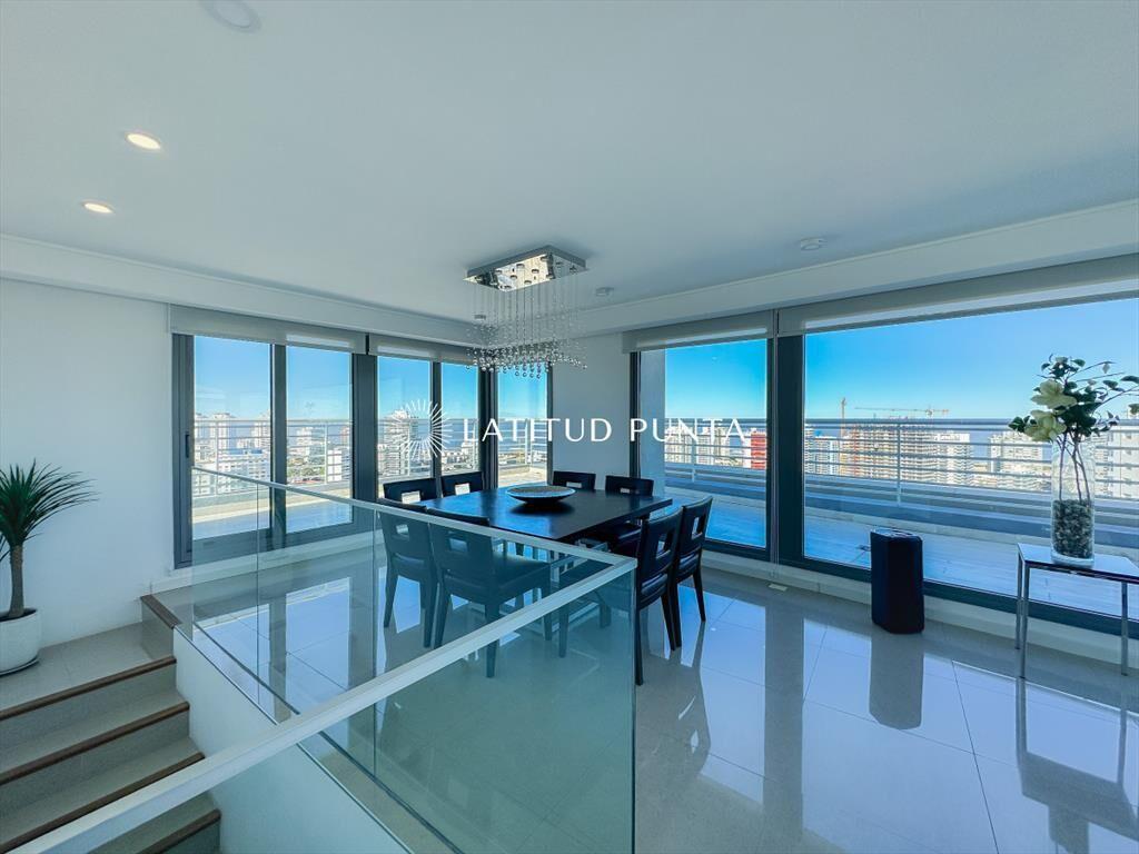 Penthouse dúplex en Mansa, 3 suites más