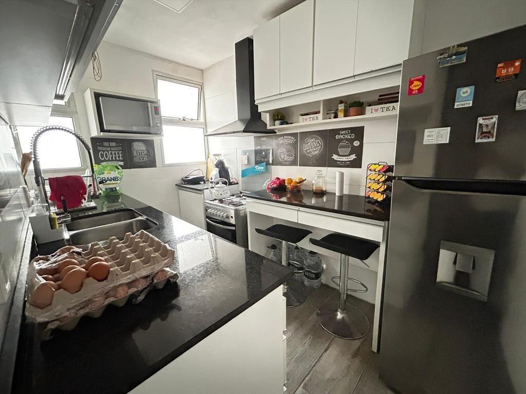 Apartamento -RECICLADO, Ituzaingó 3 dorm. Casi Rambla