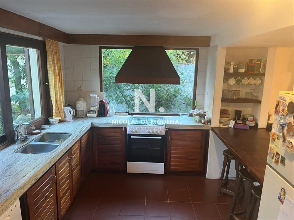En venta casa amplia de 3 dormitorios en Playa