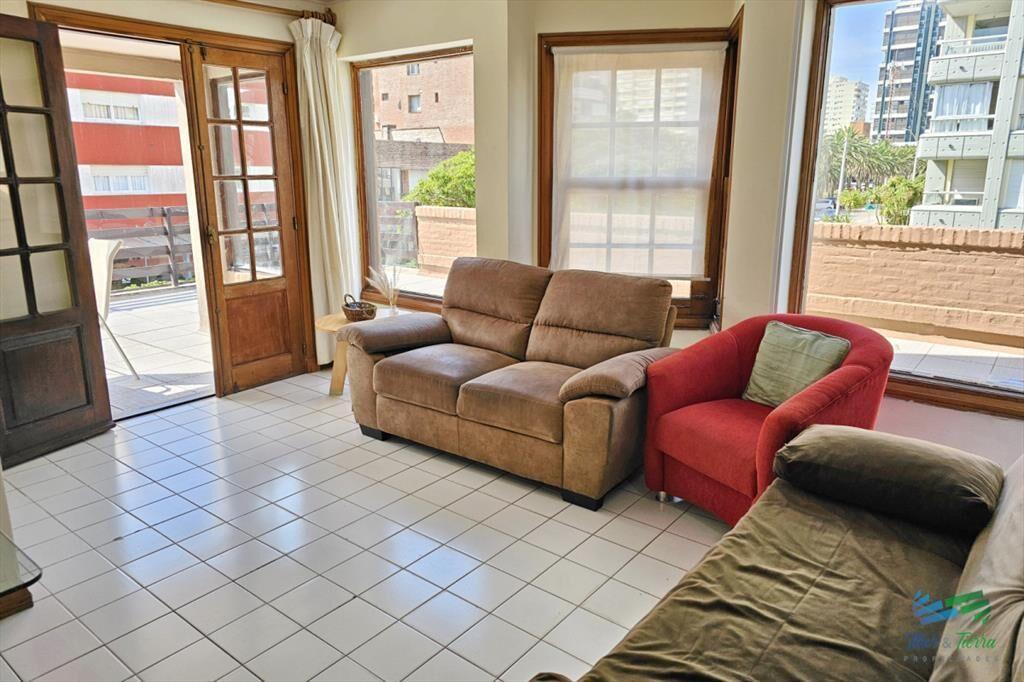 Apartamento 2 dormitorios, con gran terraza y de