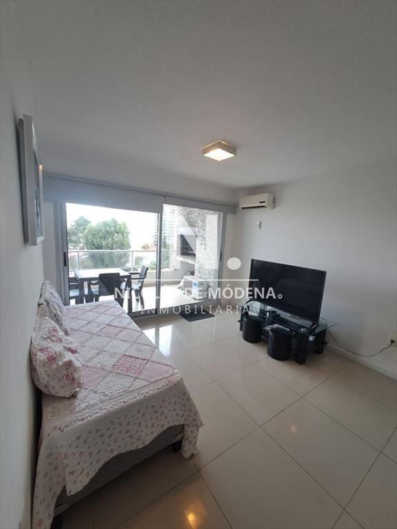 Apartamento en venta de 2 dormitorios en suite en Torre Moo