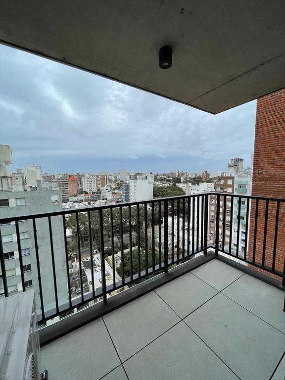 Venta Apartamento Penthouse 1 dormitorio y balcón con vista