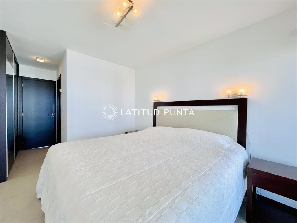 Apartamento en Mansa, 2 dormitorios y parrillero