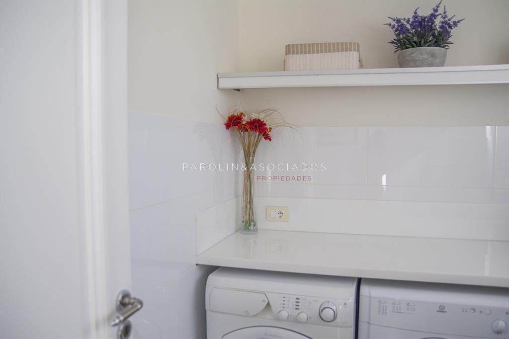 Apartamento de 3 dormitorios en venta frente al I