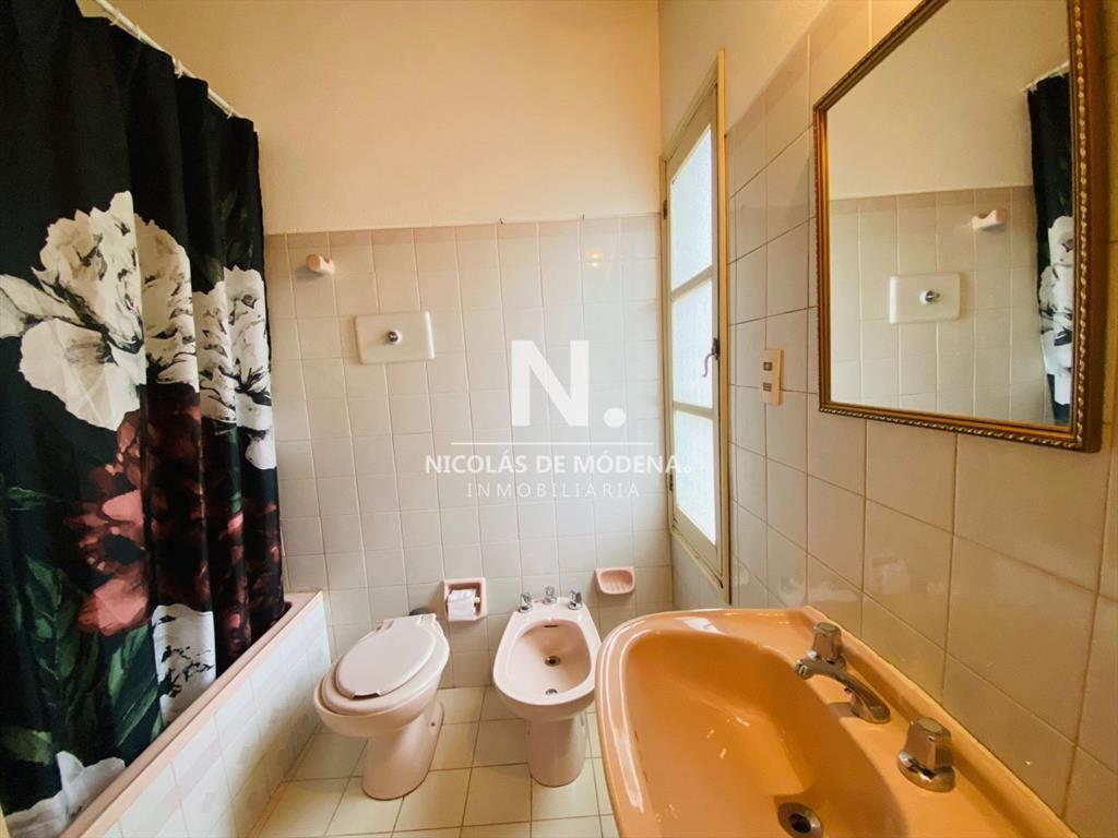 Casa en Venta a una Cuadra del Mar Tres dormitorios