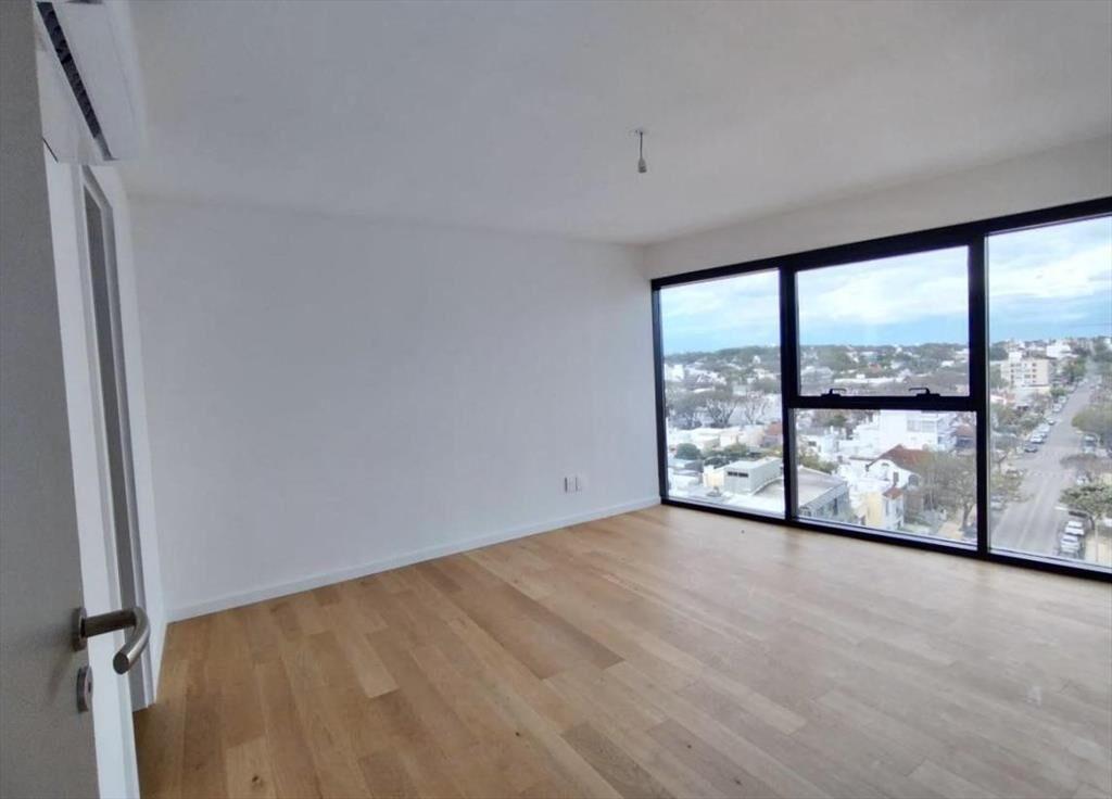 Venta Apartamento Malvín 3 dormitorios Vista al Mar Rambla