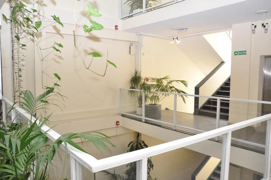 Alquiler de Oficinas en Edificio Sarandi, Ciudad Vieja