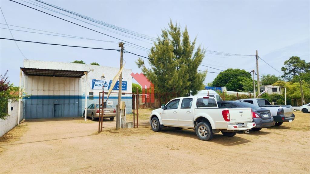 Local Nave Comercial Gran Terreno Padrón Único