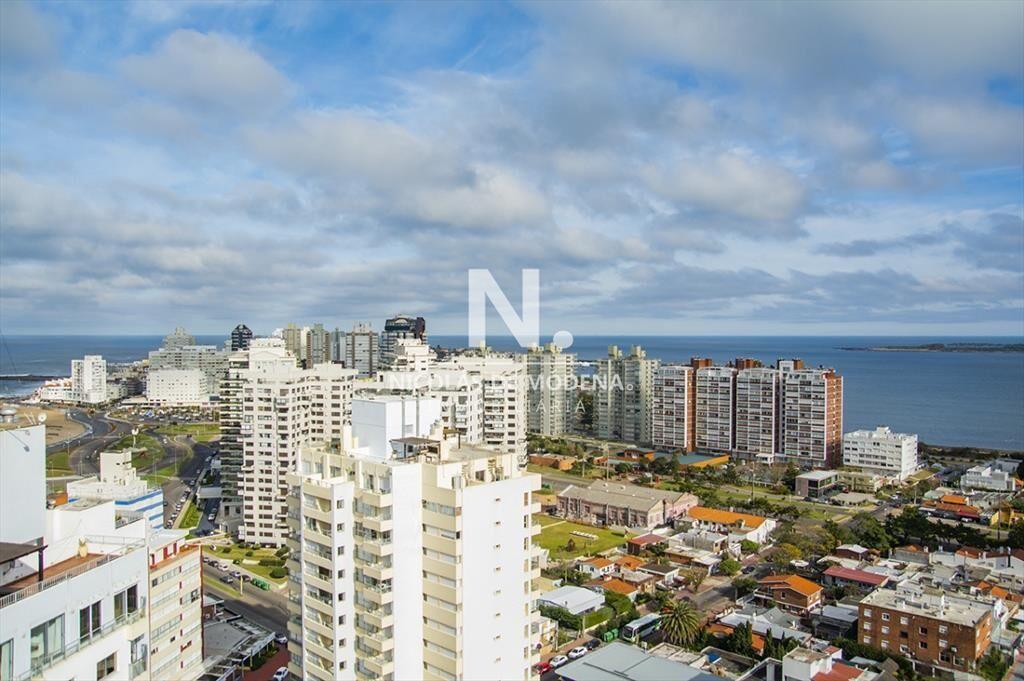Espectacular departamento, de 3 habitaciones, a