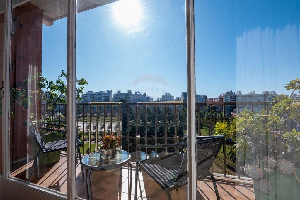 VENTA apartamento VILLA BIARRITZ, 3 dorm. serv. gj