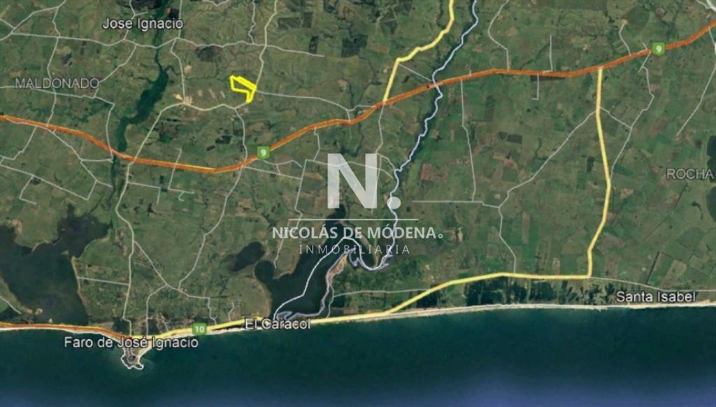 Vende excelente campo en  Jose Ignacio, ideal fin