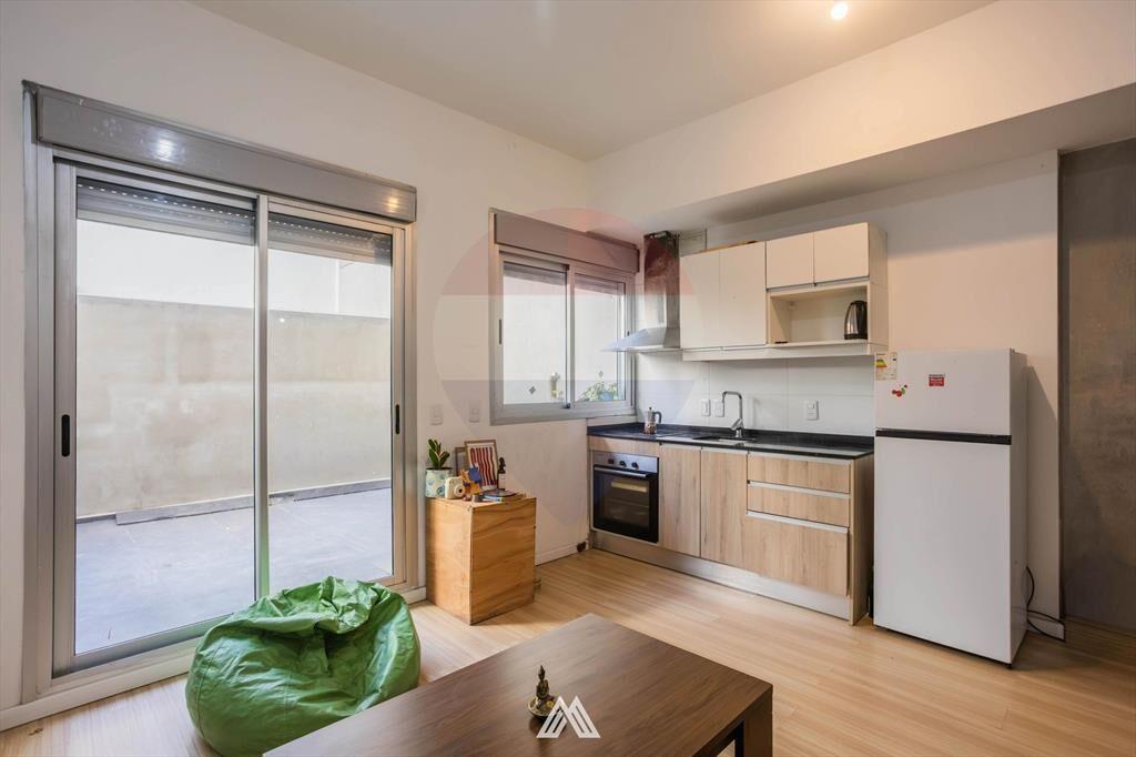 VENTA APTO MONOAMBIENTE PATIO TRES CRUCES