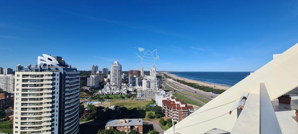 Hermoso apto con vista directa y hermosa al mar