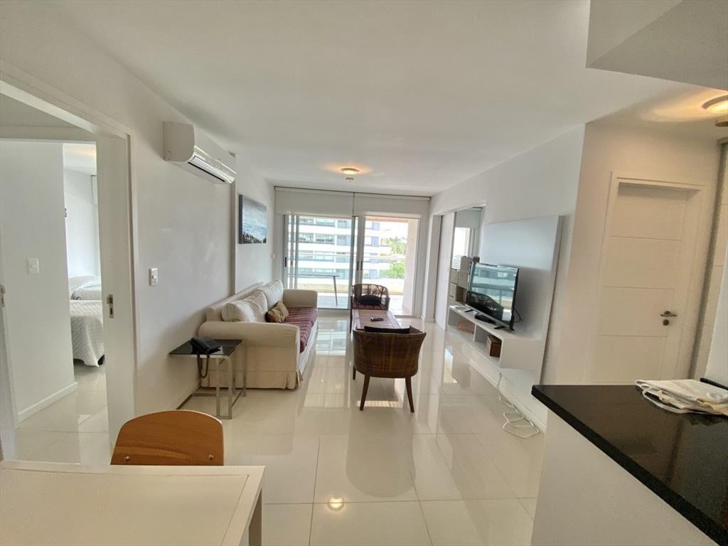 VENTA DE APARTAMENTO DE 2 DORMITORIOS Y MEDIO EN