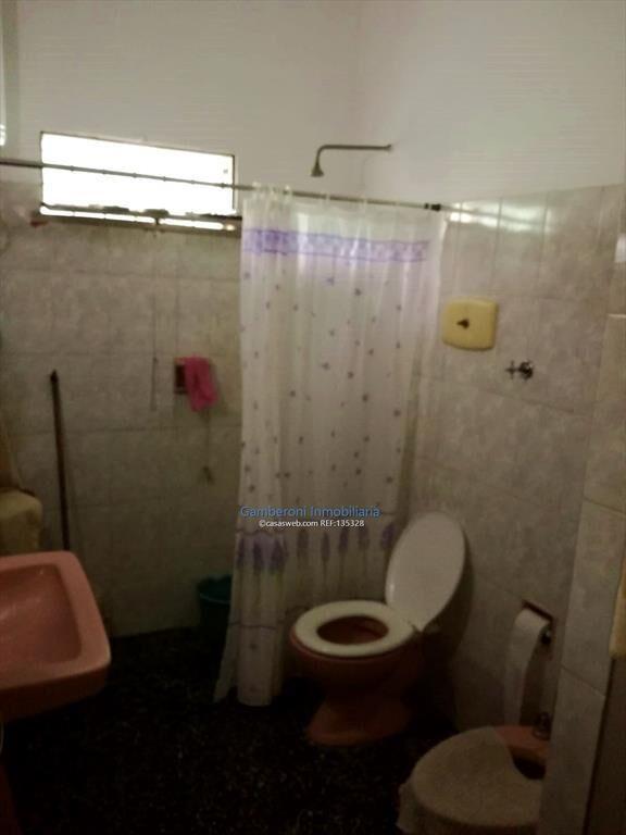 Casa en Venta en Barrio Lezica. Ideal como inversión.