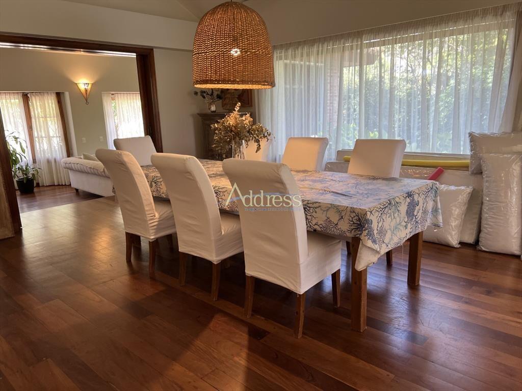 Casa en lugano, 5 dormitorios 4 baÃ±os y de
