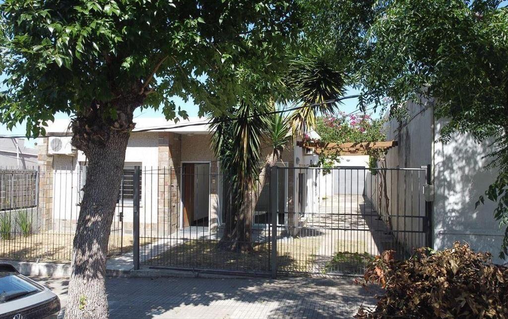 Venta Casa 2 Dormitorios a metros del Centro