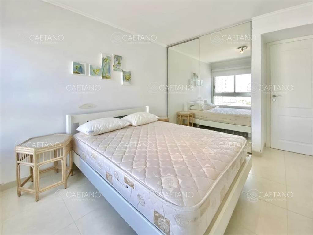 Apartamento en Venta de tres dormitorios, Punta