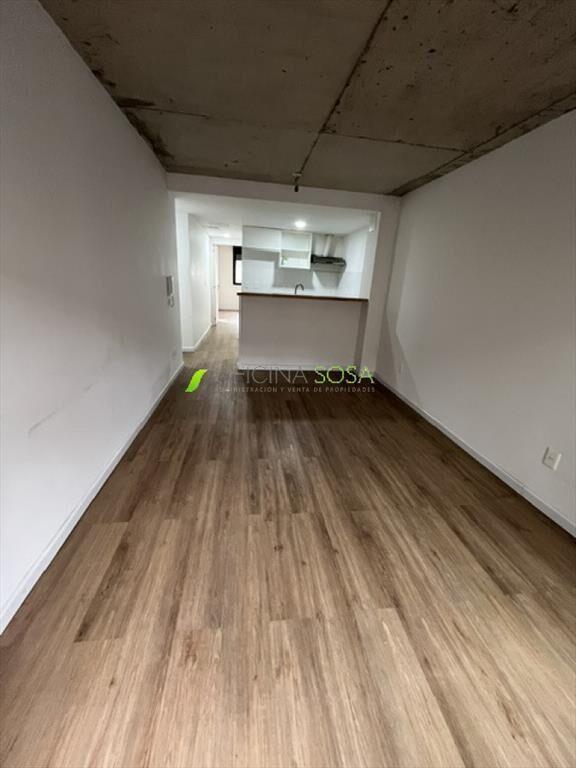SALTO ESQUINA CONSTITUYENTE - CASI A ESTRENAR