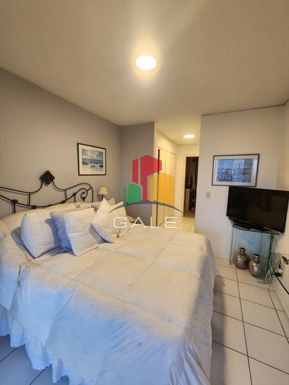 Vende apartamento de 2 dormitorios en Punta del