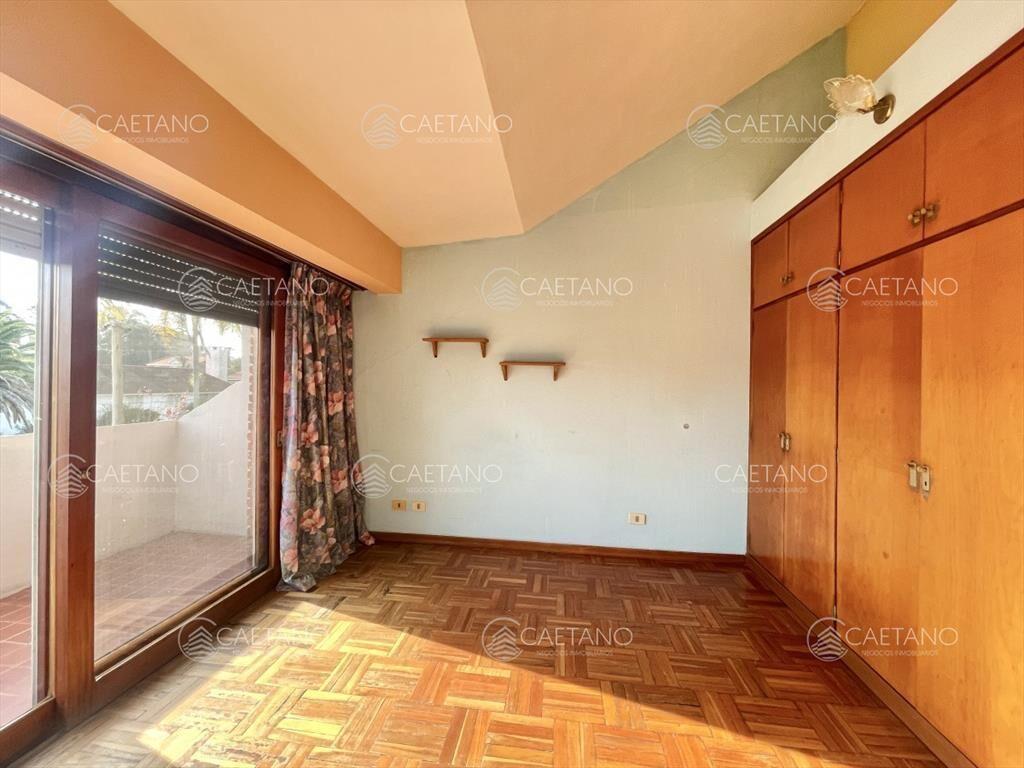 Alquiler casa 4 dormitorios playa mansa Punta del Este