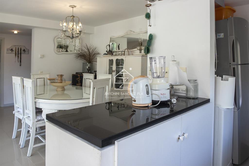 Departamento de 2 dormitorios proximo al mar y Punta Shoppi