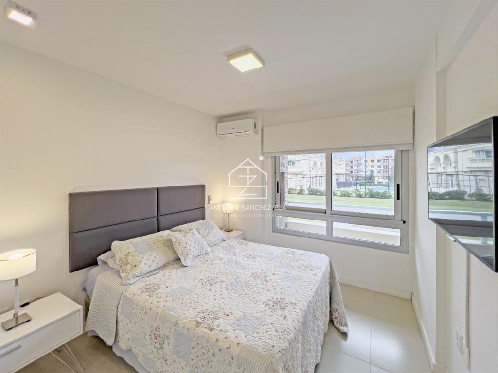 VENTA APARTAMENTO 1 DORMITORIO PLAYA MANSA PUNTA