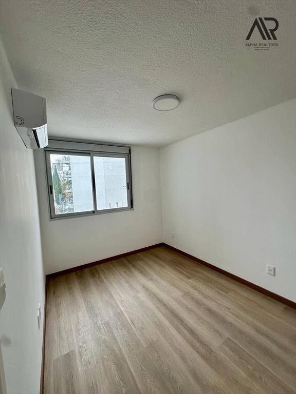 Alquiler Apartamento 1 Dormitorios 1 baño en tres Cruces