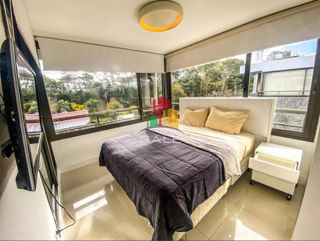 Departamento de 2 dormitorios en venta, Punta del