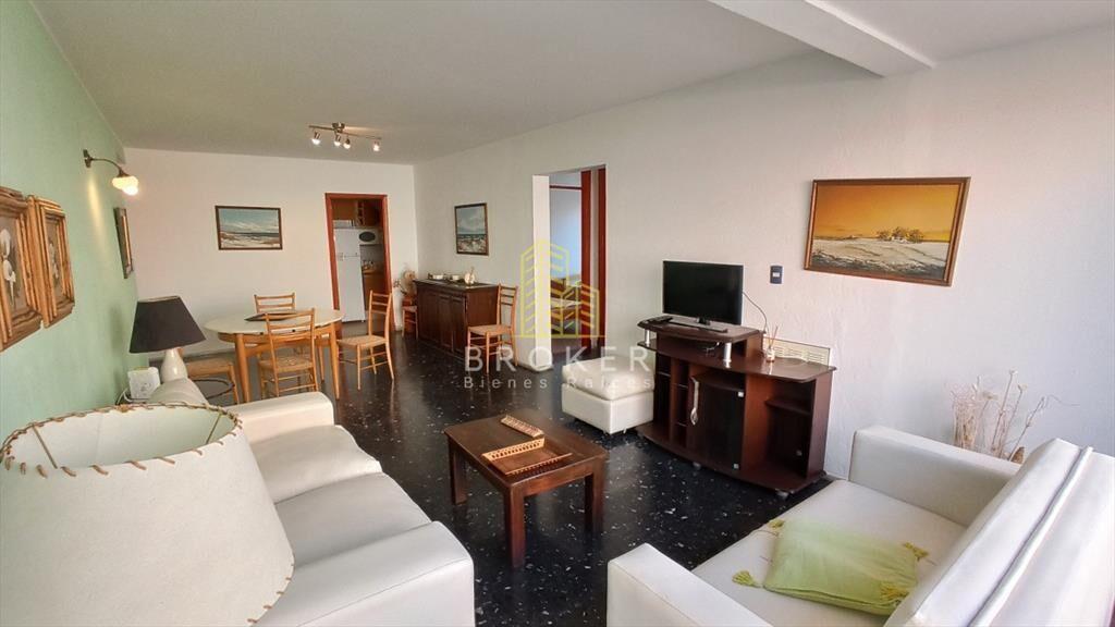 Apartamento de dos dormitorios en Península.